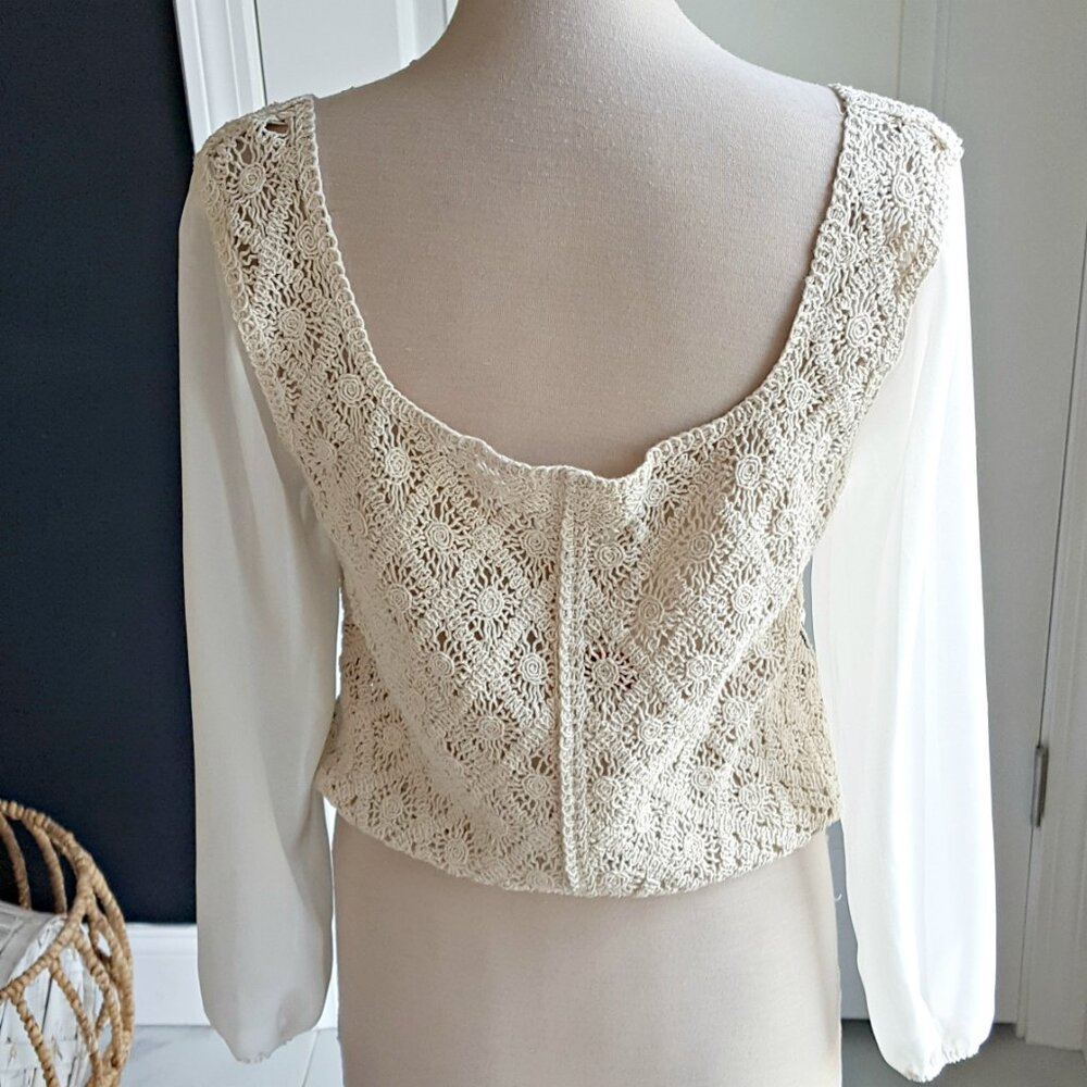 Lola Vested Blouse w/Diamond Crochet Pattern - Picture 3 of 8